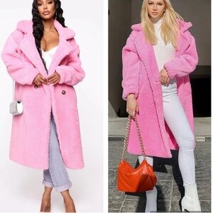 Fashion Nova, Pink Oversized teddy bear coat size S/M